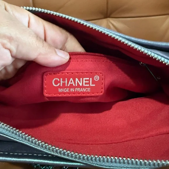 Chanel purple bag - Picture 8 of 9